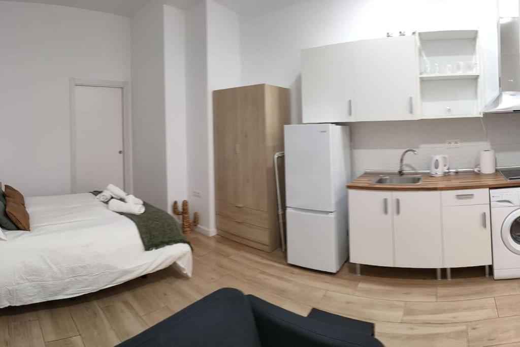 Estudio Centrico Arq Malaga Luaran gambar