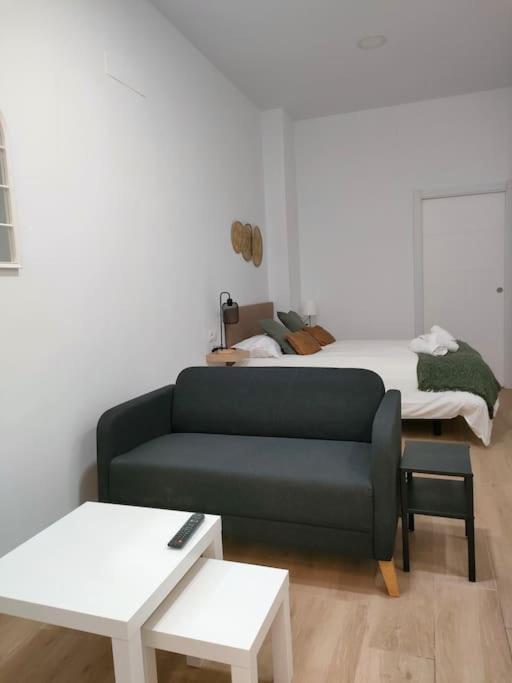 Estudio Centrico Arq Malaga Luaran gambar